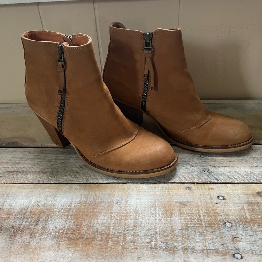 Topshop Brown Soft Leather Ankle Boots Booties​